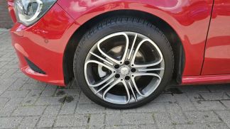 Lízing Sedan MERCEDES CLA 200 2013