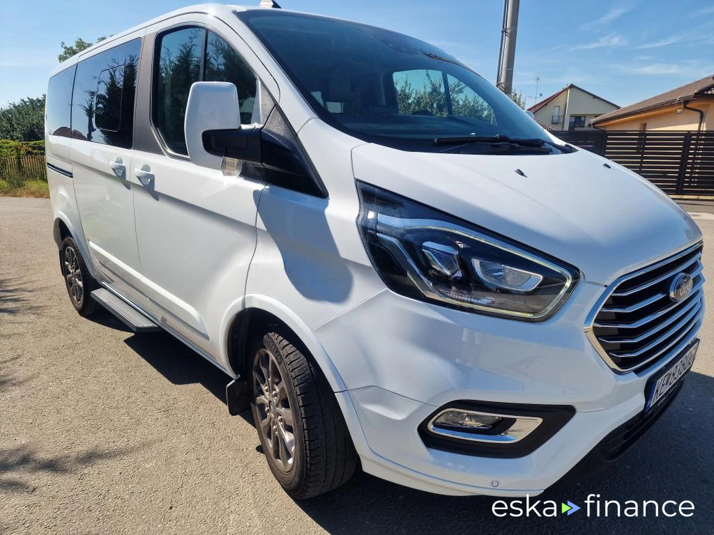 Van Ford Tourneo Custom 2022