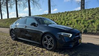Lízing Sedan MERCEDES A 180 2021
