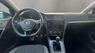 Financování Sedan Volkswagen Golf 2018