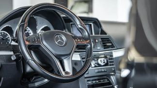 Financování Kupé MERCEDES E 220 2011