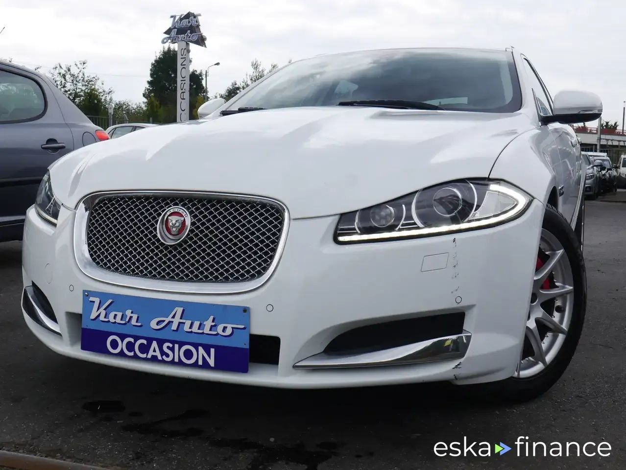 Wóz Jaguar XF 2014