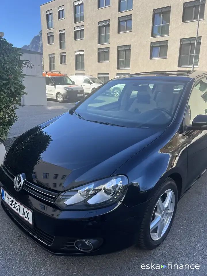 Lízing Sedan Volkswagen Golf 2011
