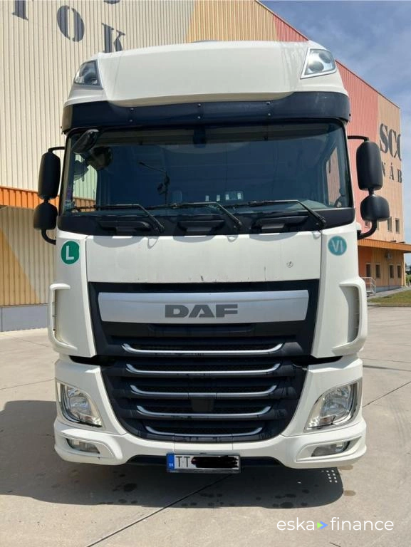 Tractor unit DAF XF460 2017