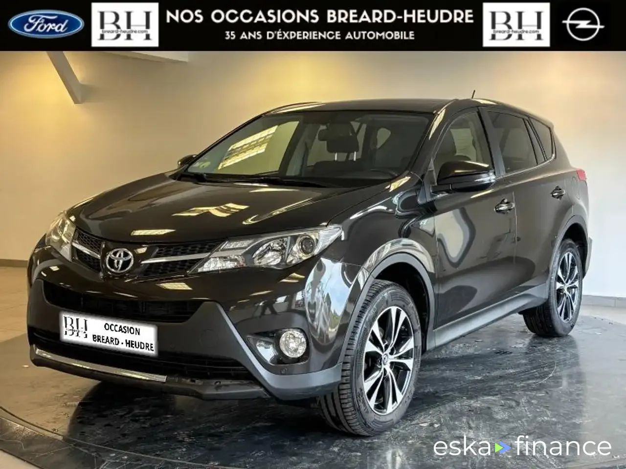 Lízing SUV Toyota RAV 4 2014