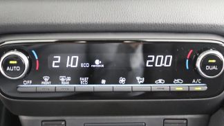 Lízing Hatchback Toyota Yaris 2024