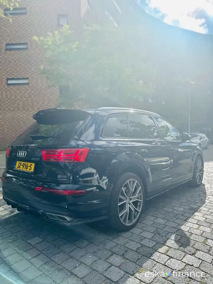Leasing Wagon Audi Q4 E-TRON 2016