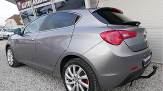 Leasing Hatchback Alfa Romeo Giulietta 2010