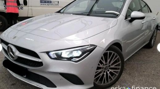 MERCEDES CLA 180 2021