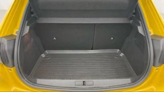 Lízing Sedan Peugeot 208 2022