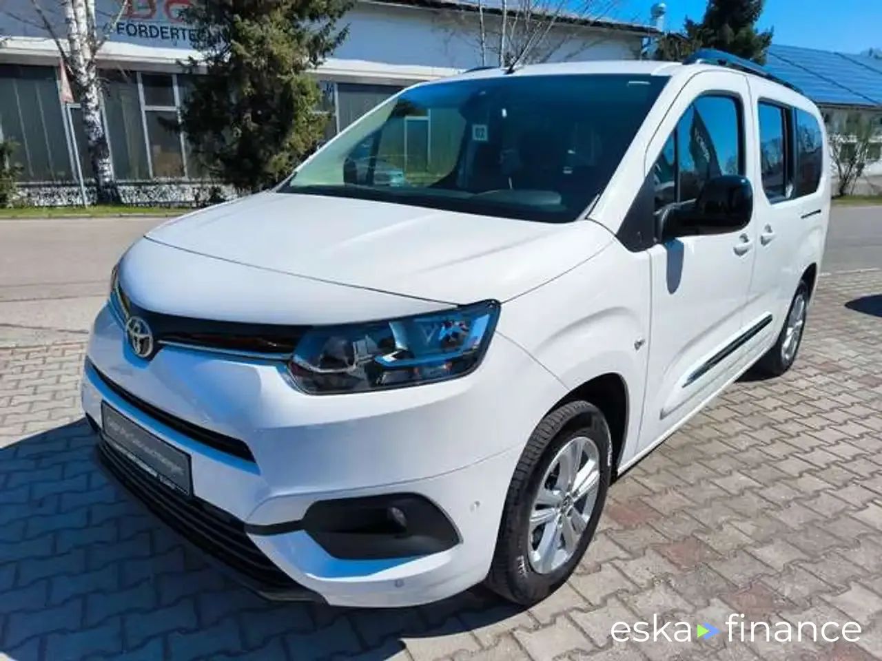 Lízing Hatchback Toyota Proace 2023