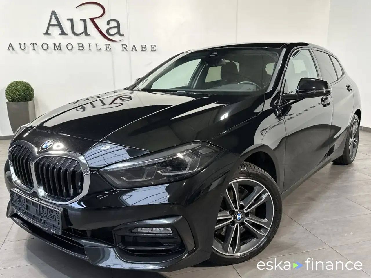 Leasing Sedan BMW 118 2021