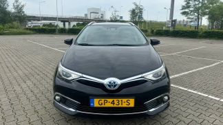 Lízing Hatchback Toyota Auris 2015