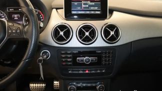 Financování Hatchback MERCEDES B 180 2015