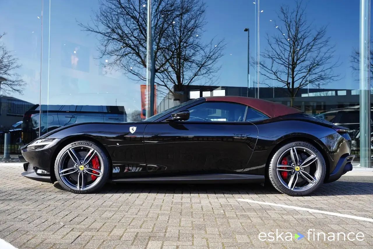 Lízing Kabriolet Ferrari Roma 2025