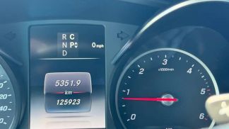 Financování Hatchback MERCEDES V 250 2019