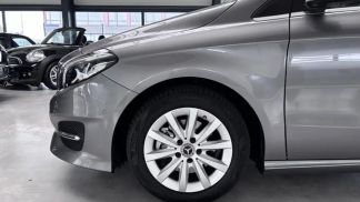 Lízing Hatchback MERCEDES B 200 2018