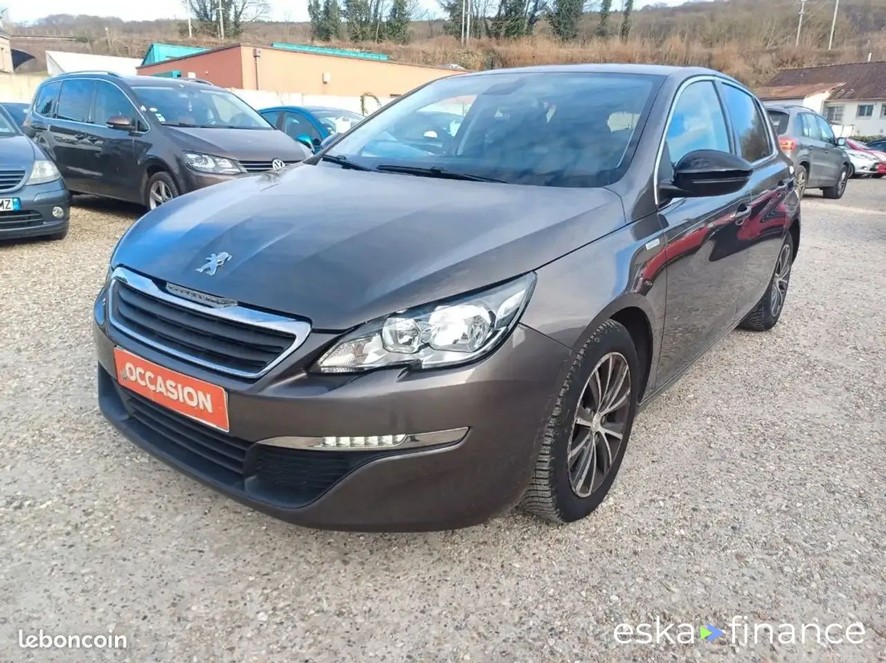 Lízing Sedan Peugeot 308 2015