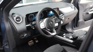 Lízing Hatchback MERCEDES B 180 2019