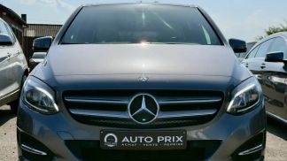 Lízing Hatchback MERCEDES B 180 2016
