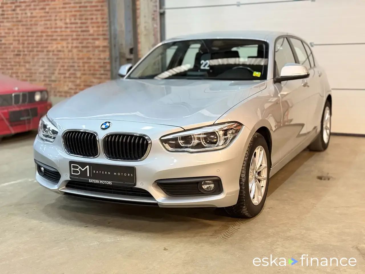 Lízing Sedan BMW 116 2019