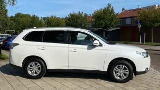 Wagon Mitsubishi Outlander 2015