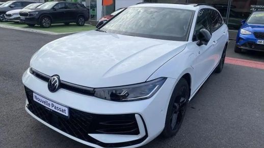 Volkswagen Passat 2024