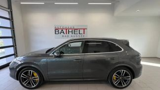 Lízing SUV Porsche Cayenne 2022