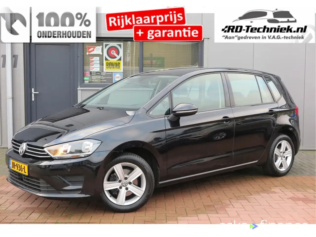 Leasing Passenger transport Volkswagen Golf Sportsvan 2014