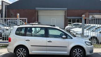 Lízing Hatchback Volkswagen Touran 2011