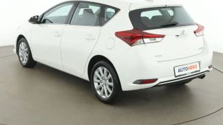 Leasing Hatchback Toyota Auris 2016