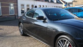 Lízing Sedan Maserati Ghibli 2016