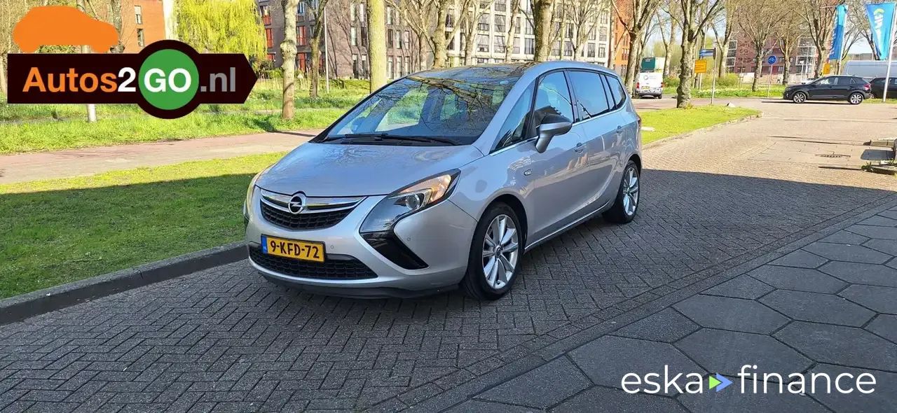 Financování Hatchback Opel Zafira Tourer 2013