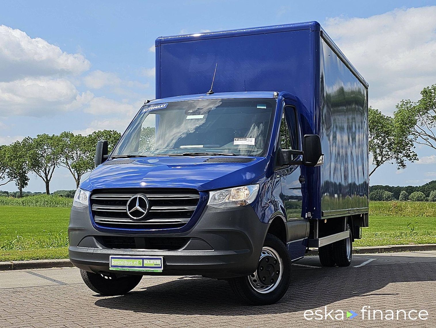 Leasing Closed Box Mercedes-Benz SPRINTER 516 2019