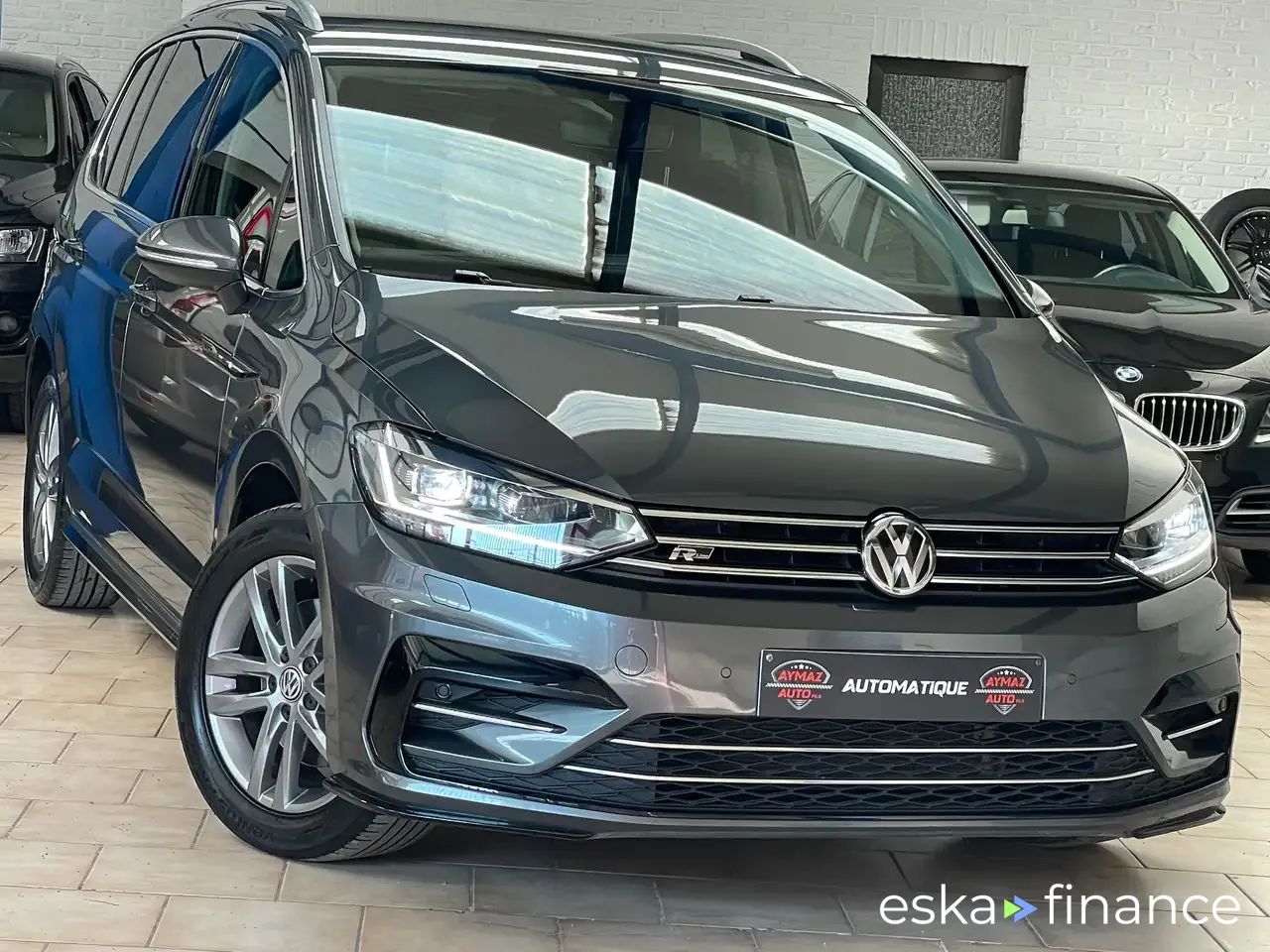 Financování Hatchback Volkswagen Touran 2017