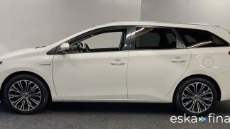 Finansowanie Wóz Toyota Auris 2015
