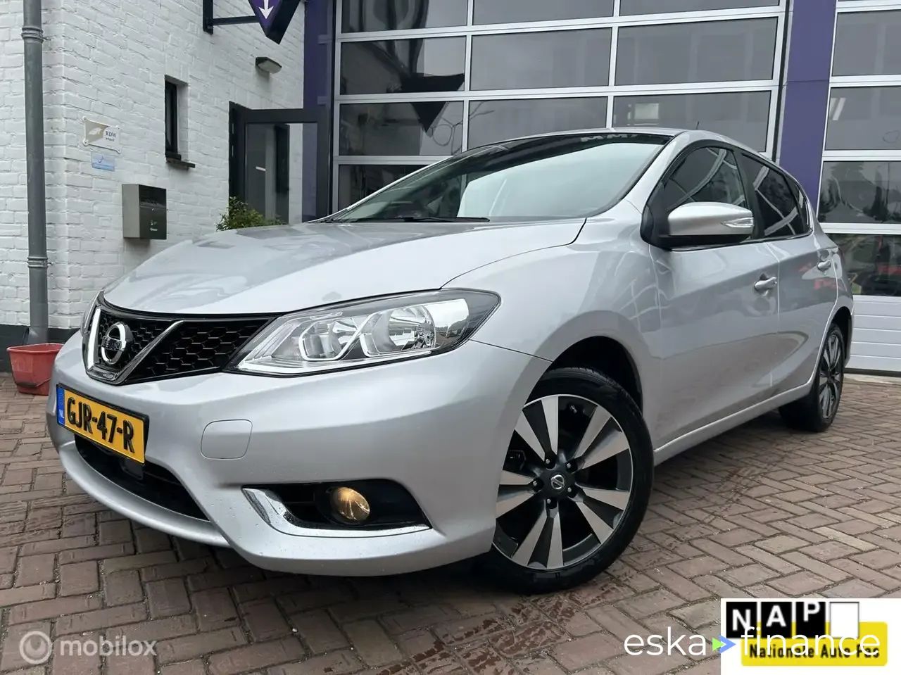 Hatchback Nissan Pulsar 2018