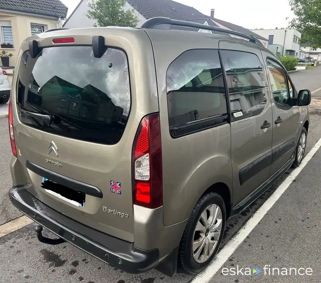 Leasing Wagon Citroën Berlingo 2012