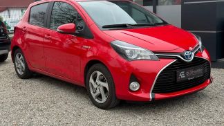 Lízing Hatchback Toyota Yaris 2016