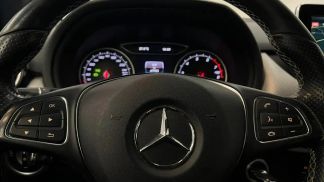 Financování Hatchback MERCEDES B 180 2016
