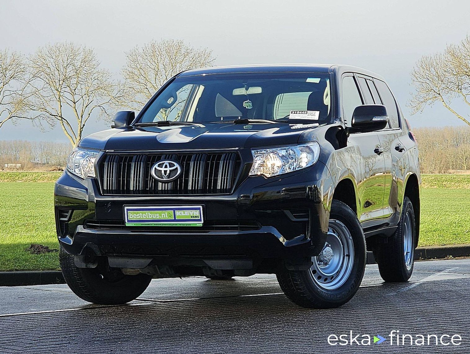 Leasing Van Toyota LANDCRUISER 2021