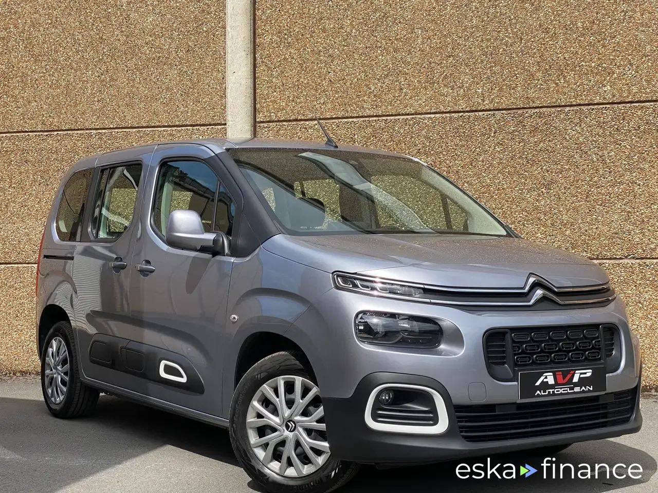 Leasing Le transport des passagers Citroën Berlingo 2020