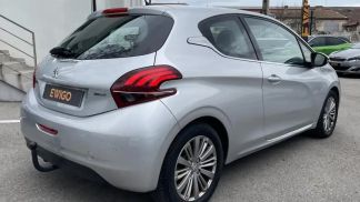 Lízing Hatchback Peugeot 208 2016