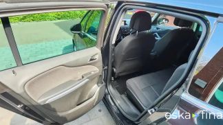 Lízing Hatchback Opel Zafira Tourer 2014