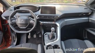 Lízing SUV Peugeot 5008 2023