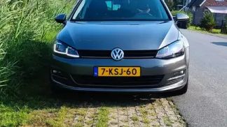 Lízing Sedan Volkswagen Golf 2013
