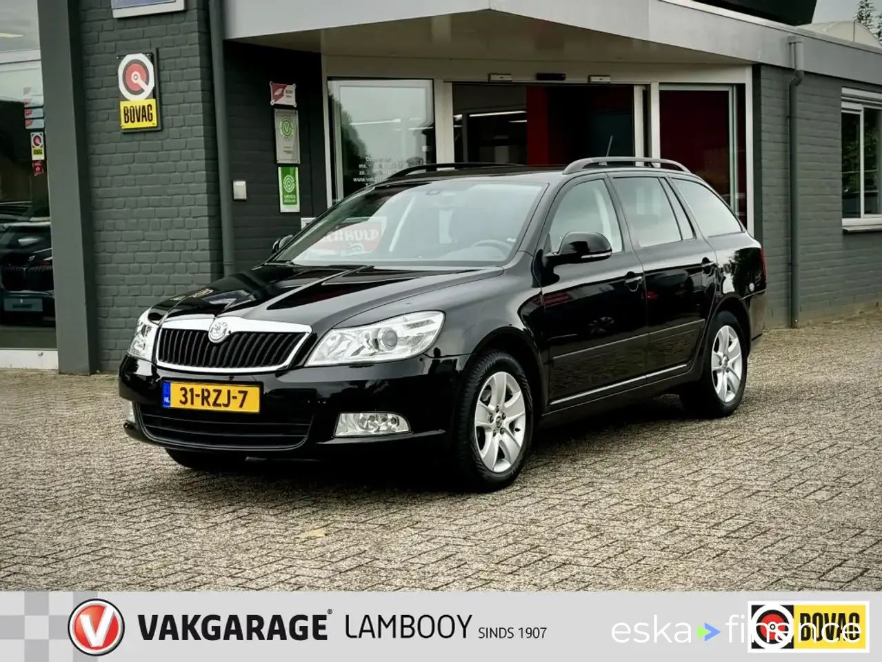 Wóz Skoda Octavia 2011