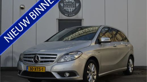 MERCEDES B 180 2011