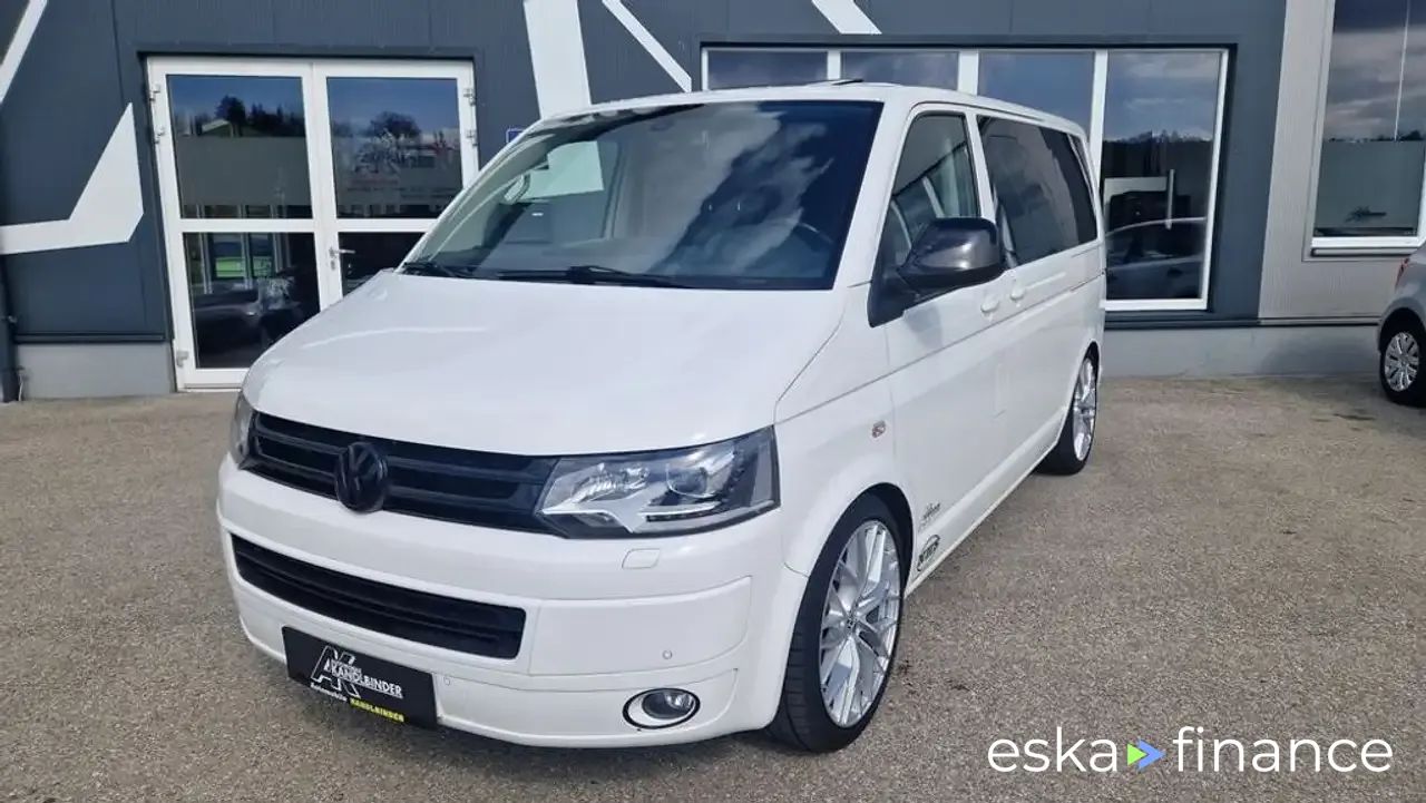 Lízing Hatchback Volkswagen T5 Multivan 2012