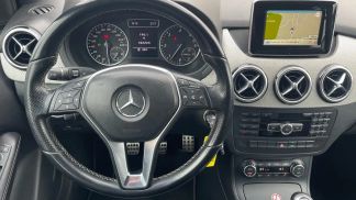 Financování Hatchback MERCEDES B 200 2012
